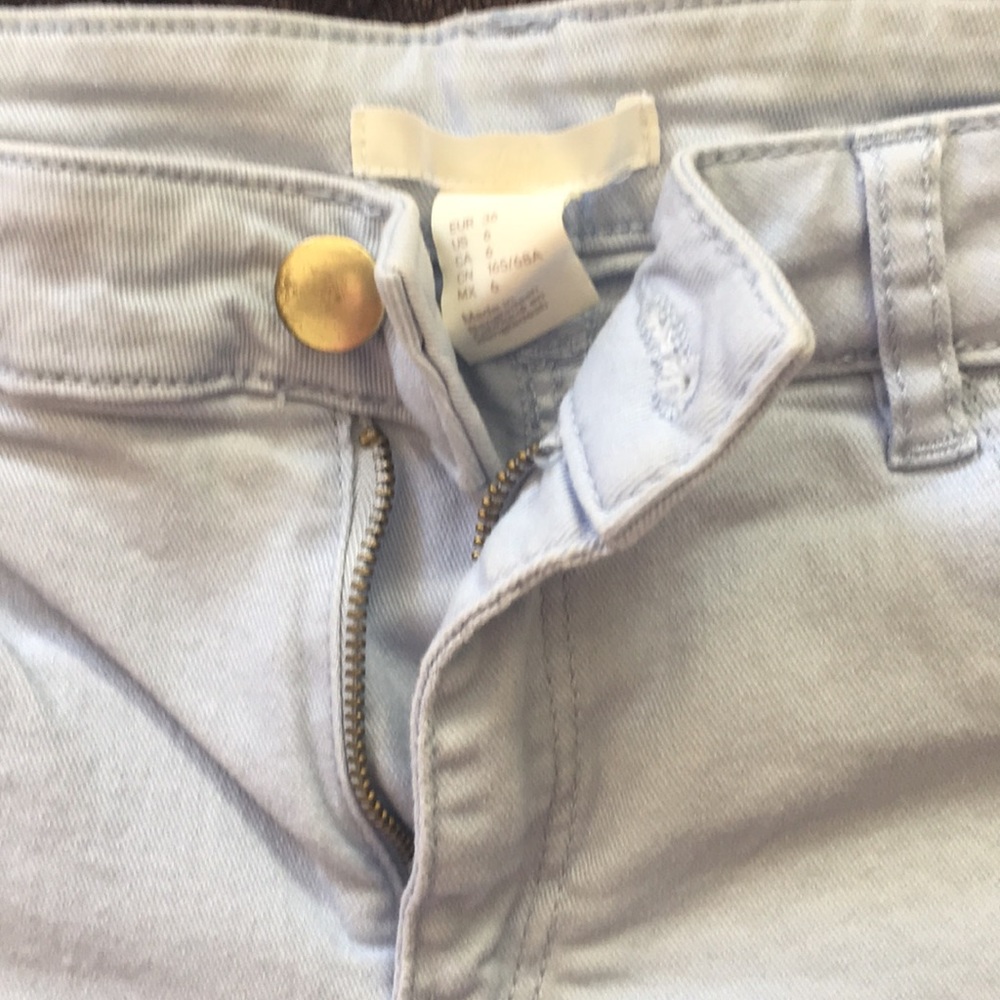 H&M shorts - Picture 3 of 3